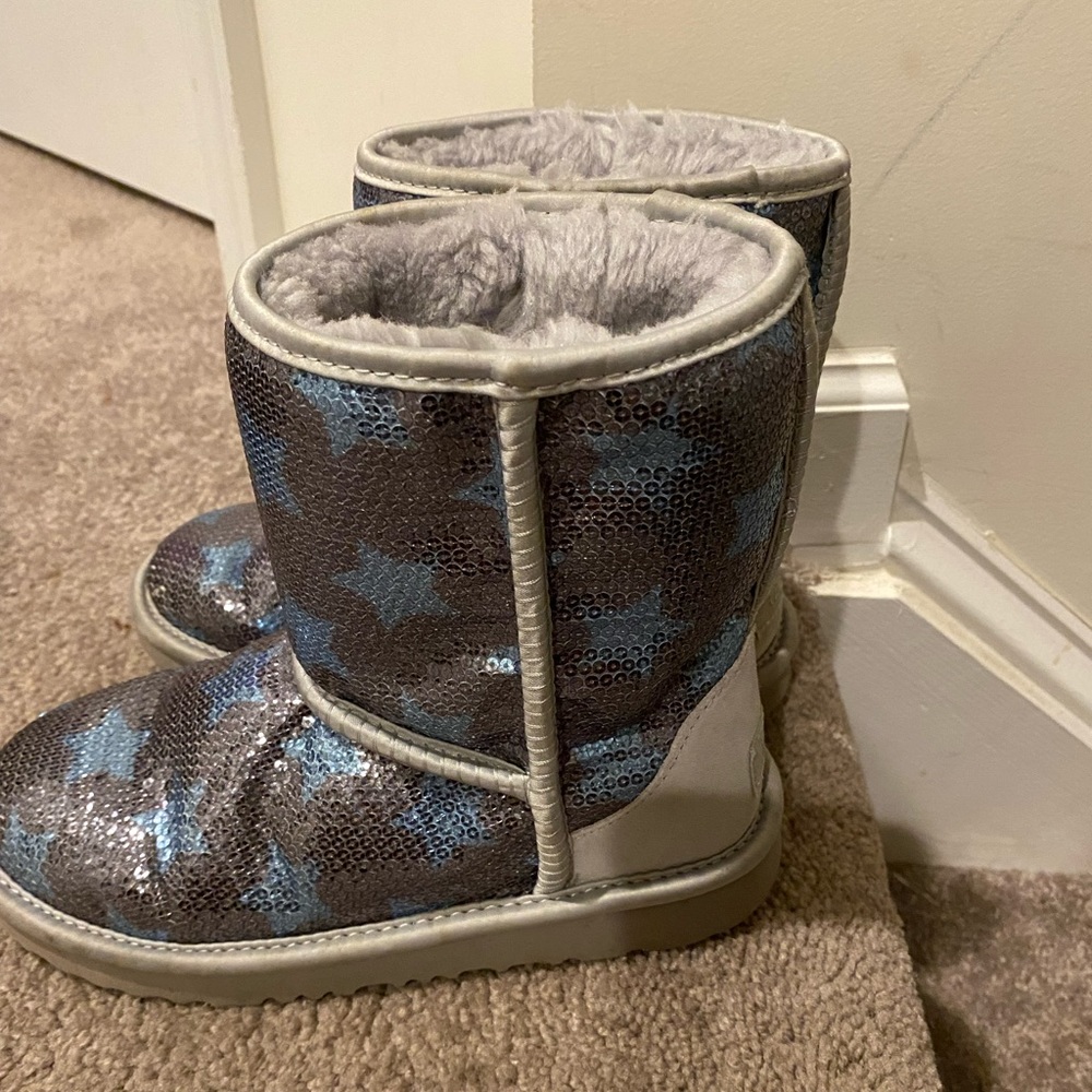 UGG Silver & Blue Star boots
